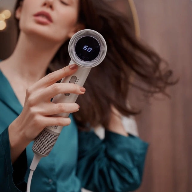 SilkShine™ - Your hair will be grateful